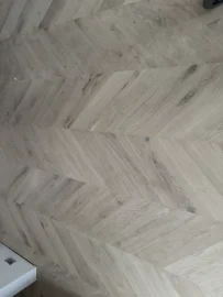 unfinished-euro-oak-rustic_chevron-2